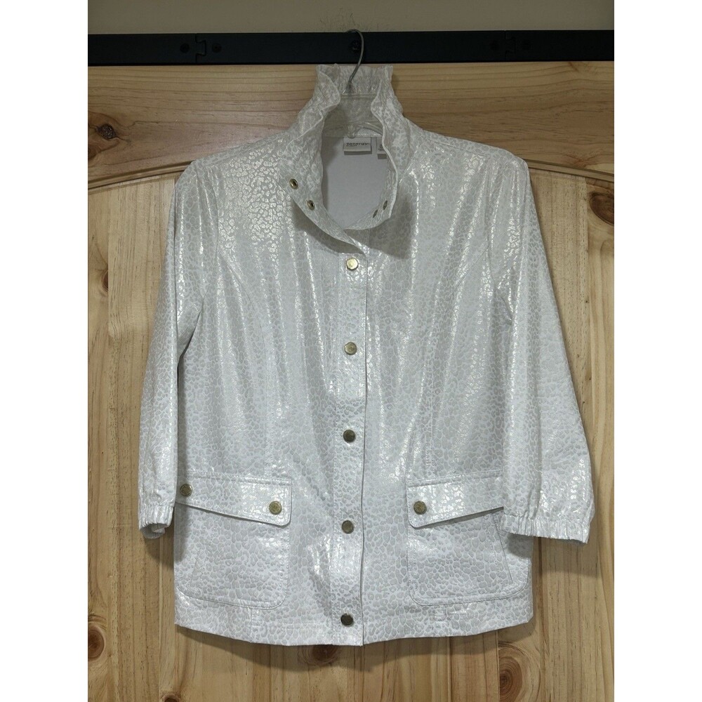 Chicos Zenergy Neema Jacket Silver White Leopard Print Size 0 Gold Hardware NWOT